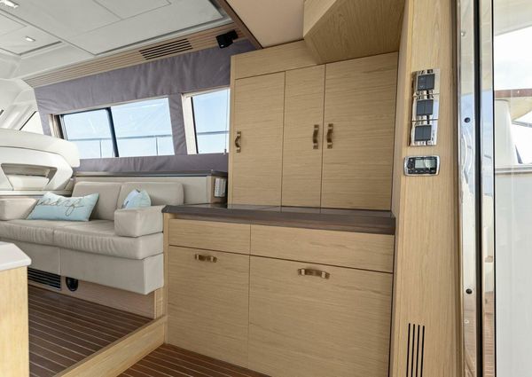 Monte Carlo Yachts MC5 image