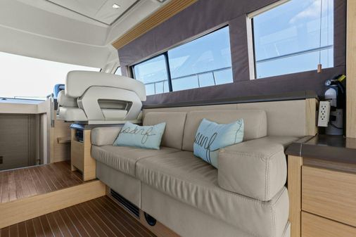 Monte Carlo Yachts MC5 image