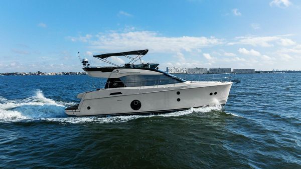 Monte Carlo Yachts MC5 image