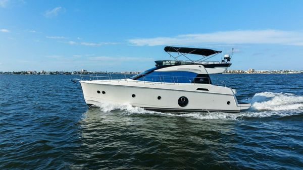 Monte Carlo Yachts MC5 image