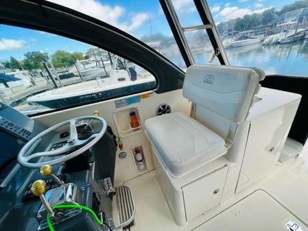Pursuit 310 Offshore image