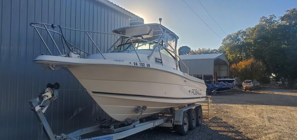 Robalo 2240-WALKAROUND image