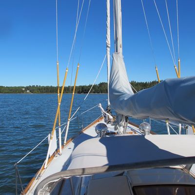 Hinckley Bermuda 40 - main image