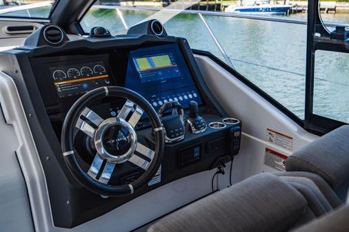 Azimut Atlantis 51 image