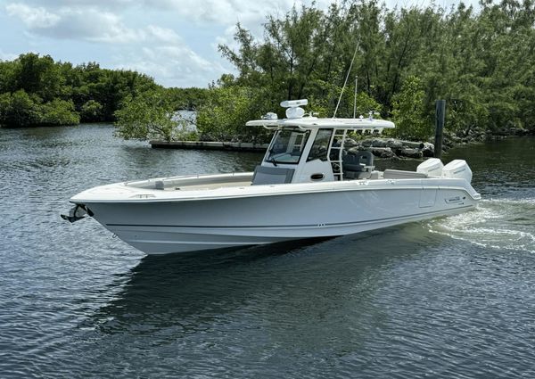 Boston Whaler 330 Outrage image