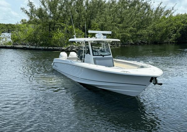 Boston Whaler 330 Outrage image