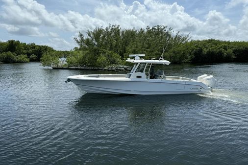 Boston Whaler 330 Outrage image