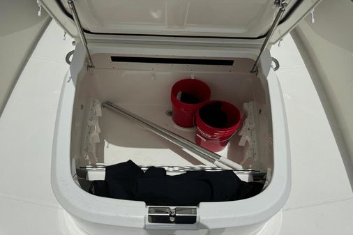 Boston Whaler 330 Outrage image