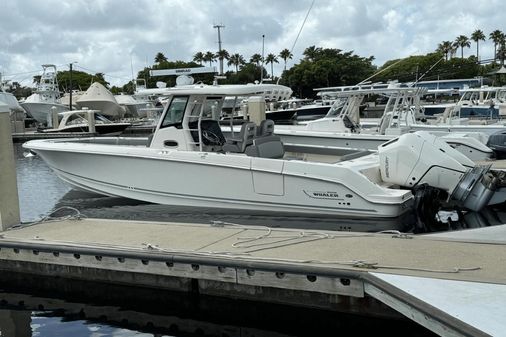 Boston Whaler 330 Outrage image