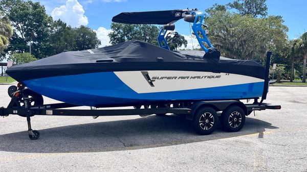 Nautique Super Air Nautique 210 