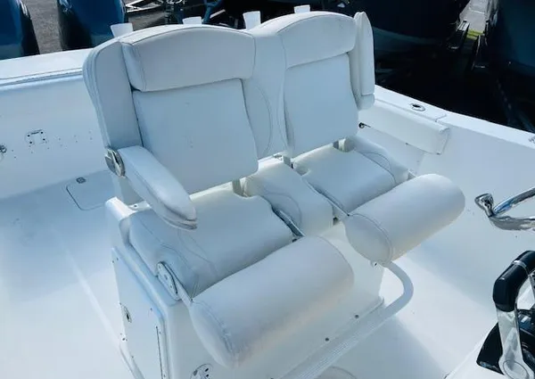 Sea-hunt GAMEFISH-27-COFFIN-BOX image