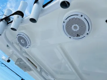 Sea-hunt GAMEFISH-27-COFFIN-BOX image