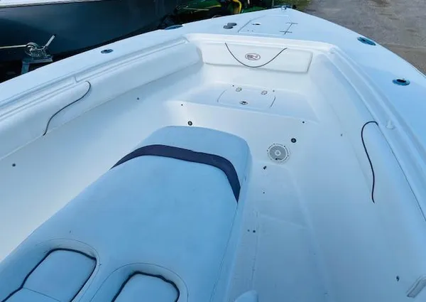 Sea-hunt GAMEFISH-27-COFFIN-BOX image