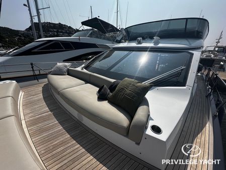 Azimut 53 image