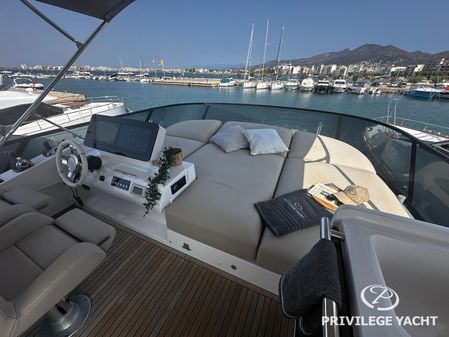 Azimut 53 image