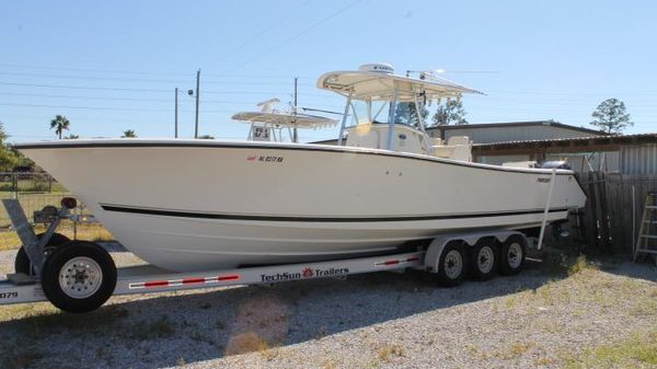 Pursuit 3480 Center Console 