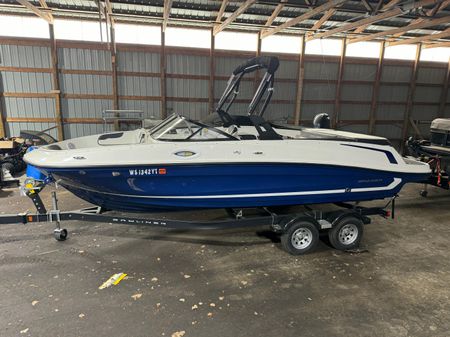 Bayliner VR6-BOWRIDER-I-O image