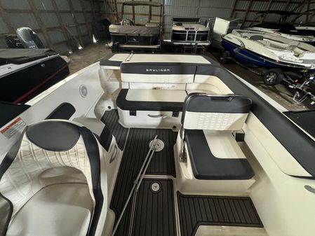 Bayliner VR6-BOWRIDER-I-O image