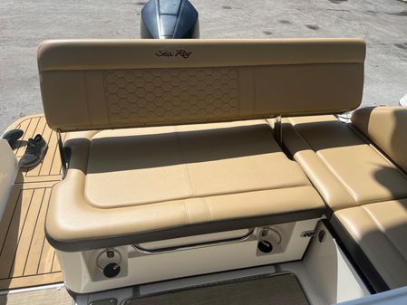 Sea Ray SDX 250 Outboard image