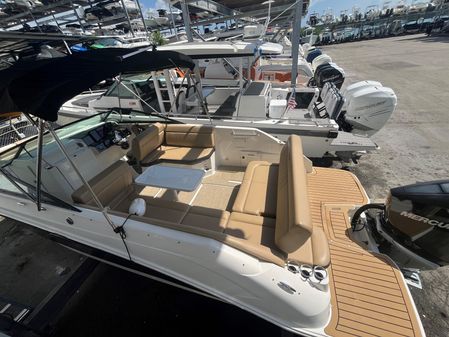 Sea Ray SDX 250 Outboard image