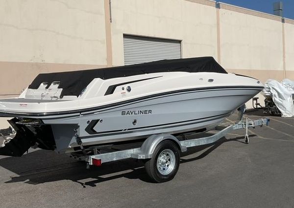 Bayliner VR5-BOWRIDER-I-O image