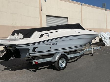 Bayliner VR5-BOWRIDER-I-O image