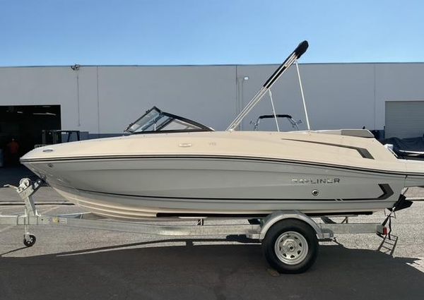 Bayliner VR5-BOWRIDER-I-O image