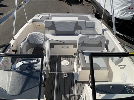 Bayliner VR5-BOWRIDER-I-O image