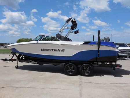 Mastercraft XT24 image