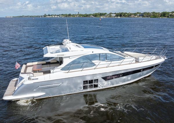 Azimut 55S image