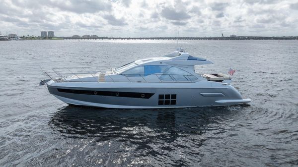 Azimut 55S image