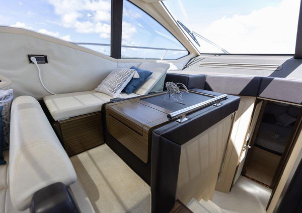 Azimut 55S image