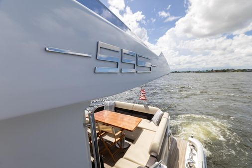 Azimut 55S image