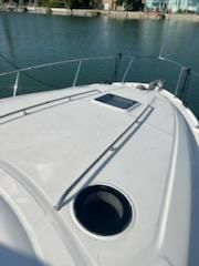 Sea Ray 320 Sundancer image