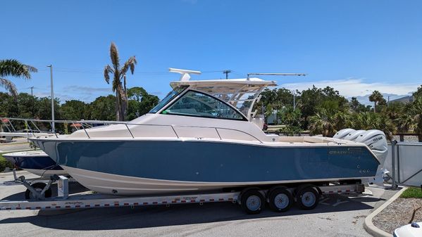 Grady-white 370 image