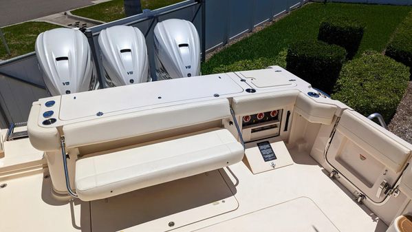 Grady-white 370 image