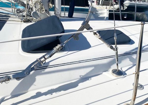 Beneteau Oceanis 423 image