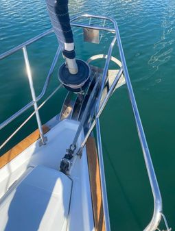 Beneteau Oceanis 423 image