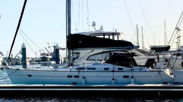 Beneteau Oceanis 423 image