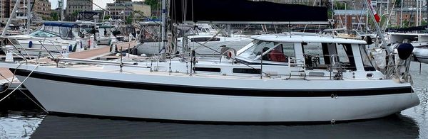 Custom 37-PILOTHOUSE-EXPEDITION-SLOOP image