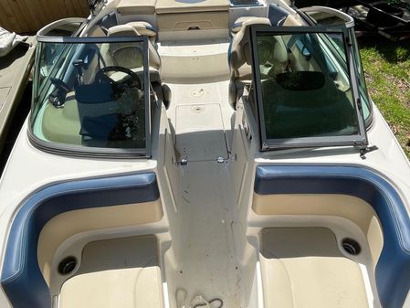 Chaparral H20 Ski Fish Bowrider image