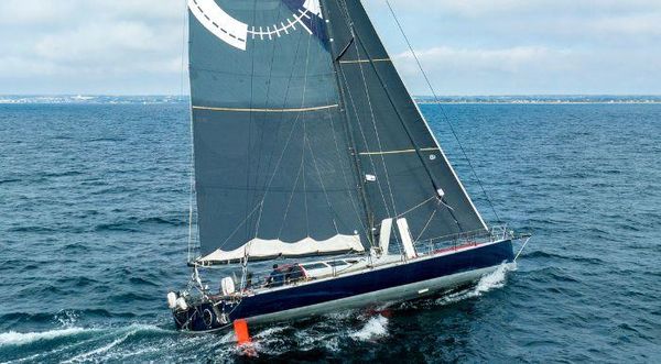 Barge ex imoca open 60 image