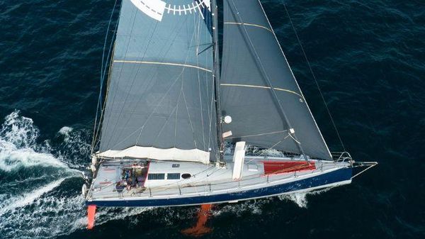 Barge ex imoca open 60 