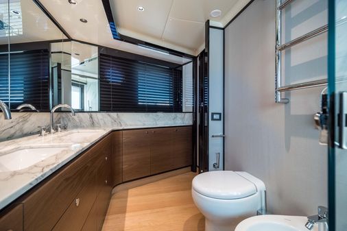 Absolute Navetta 68 image