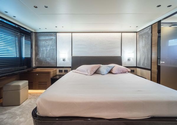 Absolute Navetta 68 image