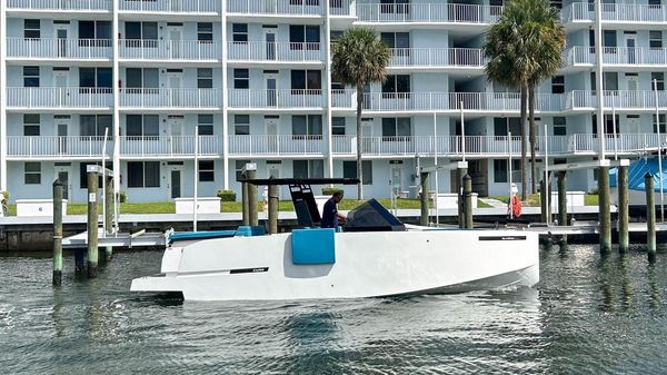 De Antonio Yachts D28 Open