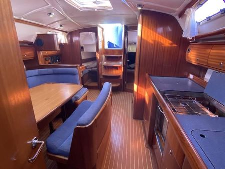 Bavaria 38 Cruiser image