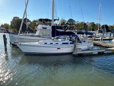 Catalina 34 Sloop image