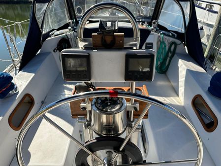 Catalina 34 Sloop image