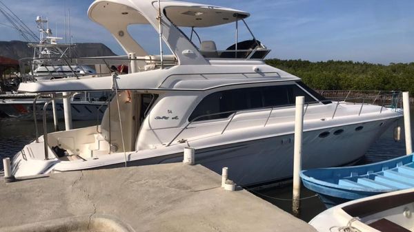 Sea Ray 480 Sedan Bridge